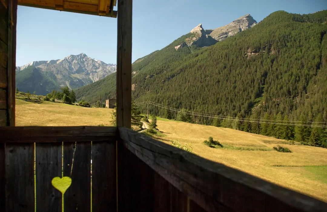 Agriturismo Plan De La Tour B&B-1